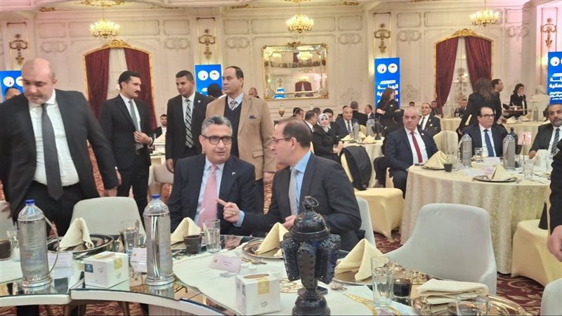 وزير التموين شريف