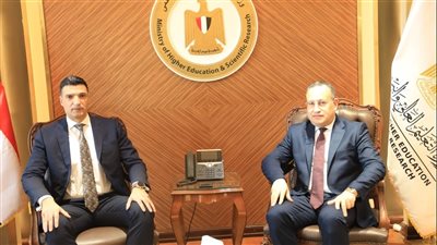 التعليم العالي والصناعة تتفقان على تحويل الأبحاث إلى منتجات صناعية