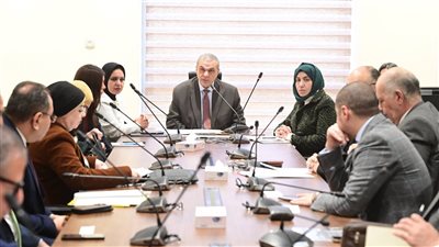 أزمة علاج عمال الغزل والنسيج..قوى عاملة النواب: لا خدمة موقوفة بسبب المديونية