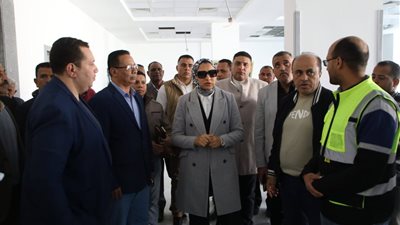 محافظ الوادي الجديد تتابع الأعمال النهائية بمستشفى الداخلة