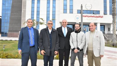 رئيس جامعة مدينة السادات يتفقد كلية الهندسة ويتابع آخر مستجدات التجهيزات 