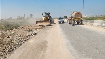 رفع 300 طن مخلفات في حملة نظافة واسعة بمنقباد بأسيوط