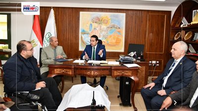 نائب محافظ الفيوم يترأس اجتماع لجنة فحص التراخيص واستئناف أعمال البناء  ​