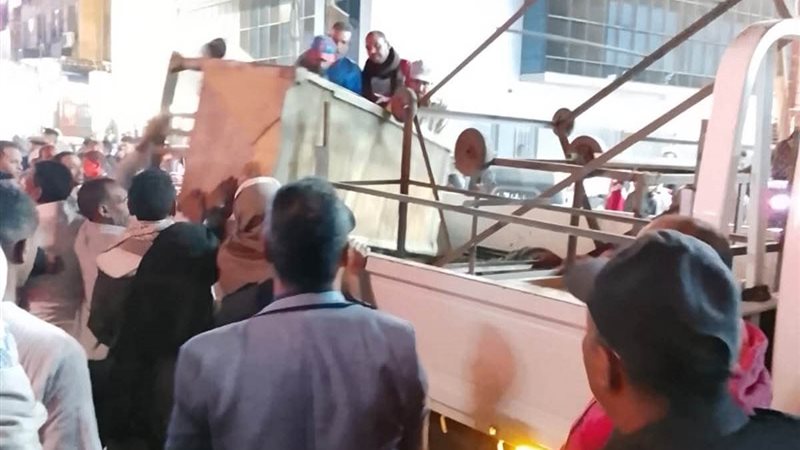 رفع الاشغالات بشارع
