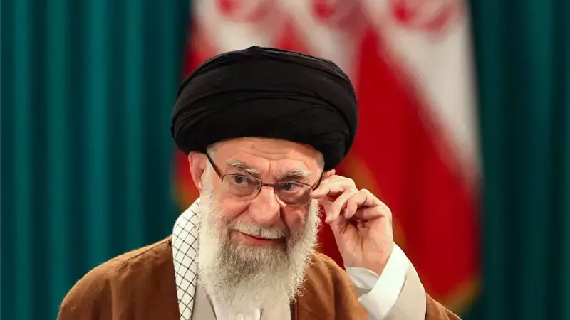 علي خامنئي