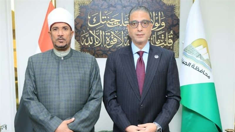 جانب من استقبال محافظ