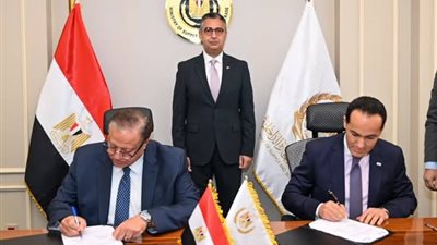  توقيع بروتوكول تعاون لربط قواعد بيانات السجل التجاري والملكية الفكرية