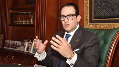 علاء عابد: الأحد القادم جلسة محاكمة المتهم بسب وزيرة الثقافة