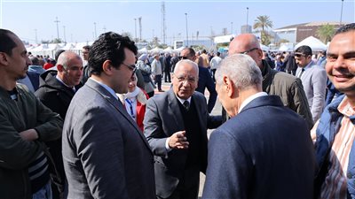 أمين عام نقابة المهندسين يُدلي بصوته في انتخابات النقابة