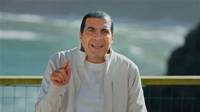 عمرو خالد يوضح سر تميز ليلة القدر.. حدث فريد لا يتكرر إلا في هذه الليلة فقط
