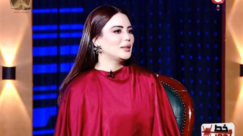 الفنانة الجزائرية