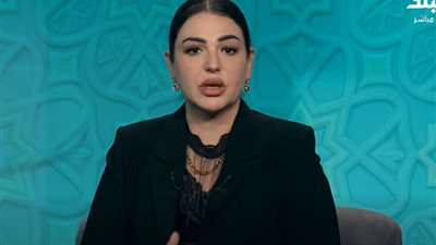 في أول ظهور بعد وفاة والدها.. نهال طايل تشكر زملائها 