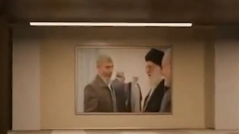 علي خامنئي 