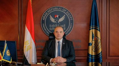 وزير التخطيط يترأس اجتماع 