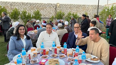 النائب ناصر الضوي يشارك في حفل إفطار المحبة بدير القديسين بالأقصر 