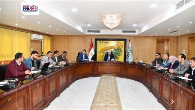 محافظ الفيوم يتابع الموقف التنفيذي لمشروعات 