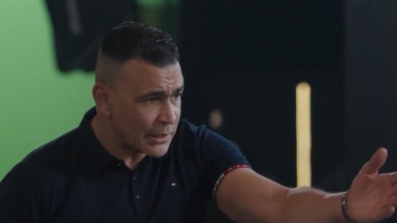 عصام الحضري