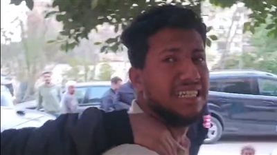طلب الأوردر ورفض يدفع تمنه.. الأمن يفحص فيديو متداول لإستغاثة عامل دليفري