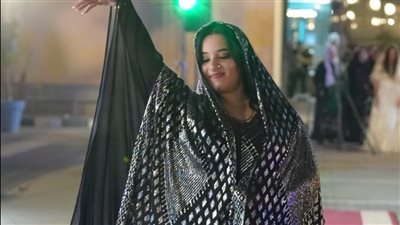 إحتفالا بشهر المرأة .. ديفيليه للأزياء الشعبية بأكاديمية الفنون