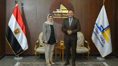 تكليف الدكتورة إيمان شيحة بتولي منصب وكيل كلية التمريض لشئون خدمة المجتمع 