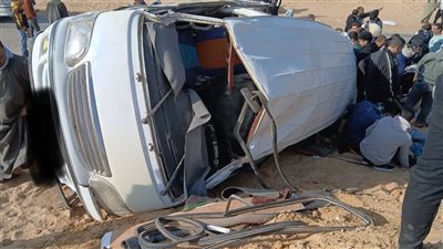 8 إصابات بانقلاب ميكروباص على الطريق الصحراوي الغربي بالعياط
