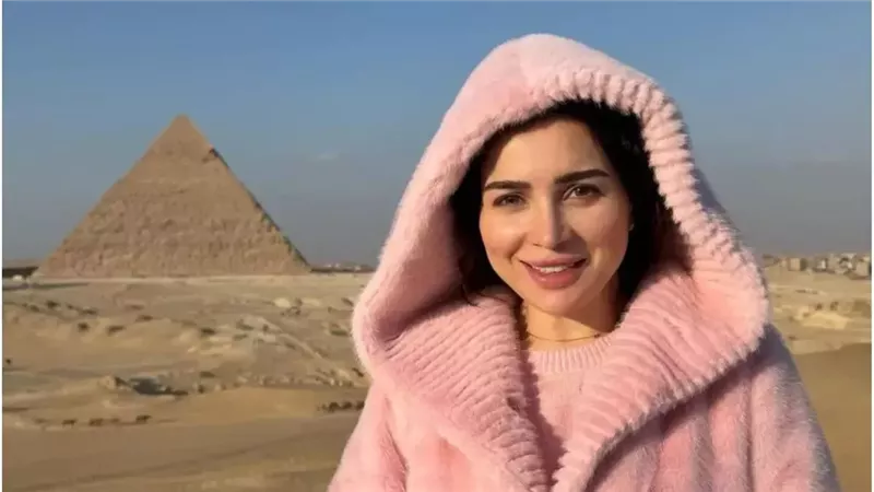 مي عز الدين 