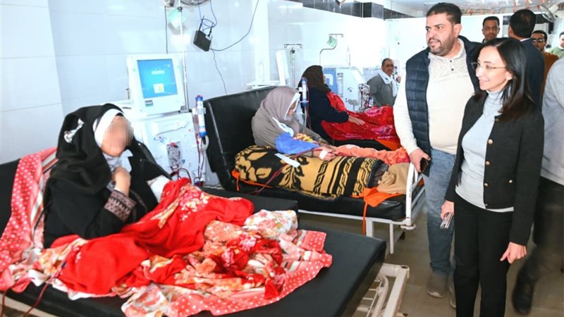 محافظ البحيرة تتفقد