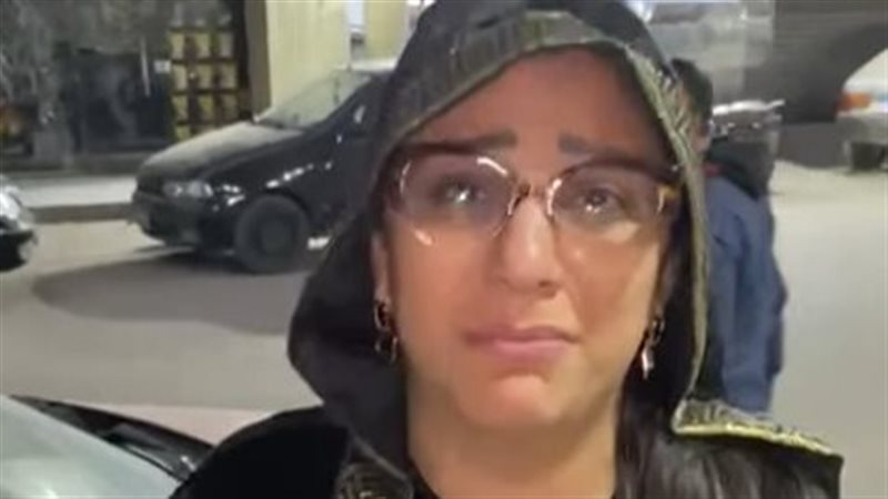 الصحفية آية الجيار