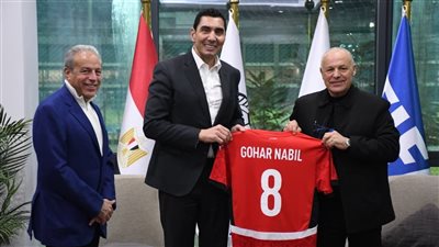 وزير الشباب والرياضة يزور مشروع 