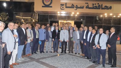 محافظ سوهاج يلتقي الصحفيين والإعلاميين لوضع خطة لدعم العمل الإعلامي