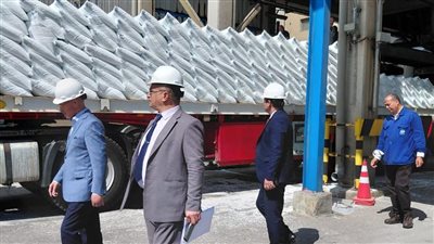 الزراعة تكثف الجولات الميدانية لضمان انتظام صرف الأسمدة المدعمة للمزارعين