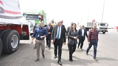 وزير التموين يطلق القافلة الـ16 لدعم الأشقاء الفلسطينيين في غزة