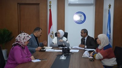 نائب محافظ الإسكندرية تتابع تطبيق التعريفة الجديدة للمواصلات من مركز السيطرة 