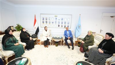 محافظ أسيوط يستقبل وفد المجلس القومي للمرأة ويؤكد الدعم الكامل لبرامج تمكينها