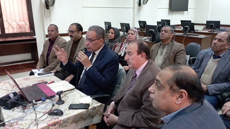 جانب من اجتماع قيادات