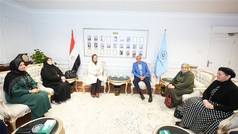 صورة من اللقاء