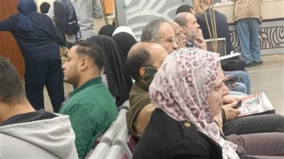 شلل في فروع «بنك مصر» إثر عطل فني مفاجئ.. وزحام شديد قبل أيام من عيد الفطر