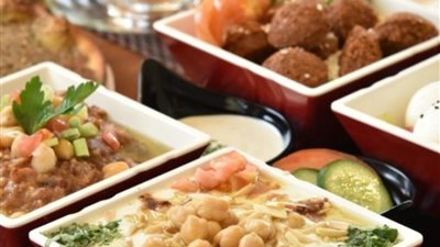 طريقة عمل الفول بالسحور مع الطماطم المشوية بخطوات سهلة