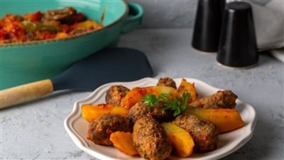 طريقة عمل كفتة بالبطاطس وصلصة الطماطم طبق رمضاني شهي وسهل التحضير