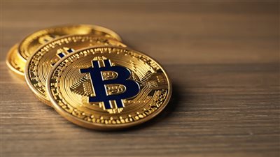 بيتكوين ترتفع إلى 71529 دولارا مدعومة بتوقعات تنظيمية أمريكية