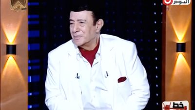 «معرفهمش»..تعليق صادم من الفنان السوري أركان فؤاد على مؤدي المهرجانات