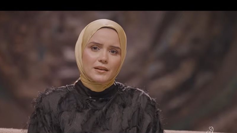 يمنى عاطف