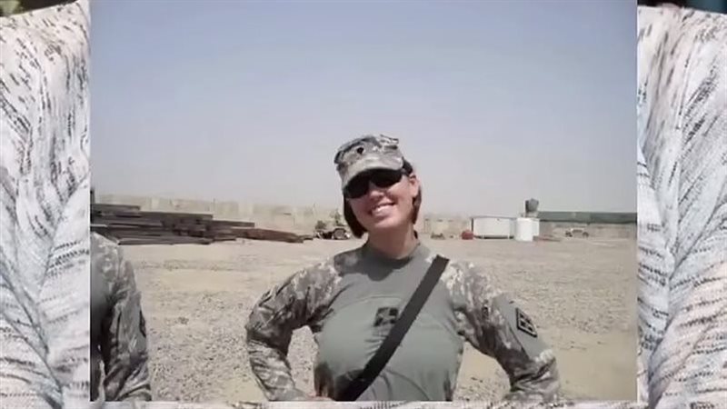 جندية أمريكية 