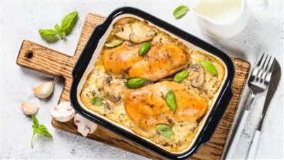 وصفة دجاج بالكريمة والفطر مثل المطاعم.. نكهة فاخرة في دقائق
