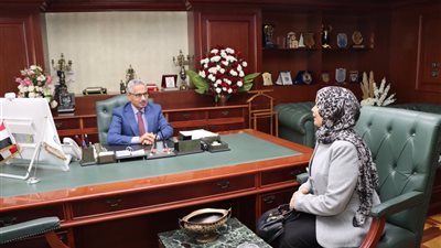 محافظ بني سويف يوجه وكيلة وزارة الإسكان برفع كفاءة الأداء وإزالة المعوقات 