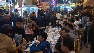 فرحة 27 رمضان.. آلاف الصائمين يشاركون في أكبر إفطار جماعي بفيصل |صور