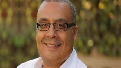 بعد منشوره الأخير.. يسري الفخراني يطالب بالاطمئنان على توفيق عبدالحميد 