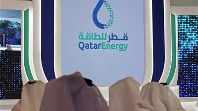 قطر للطاقة: هجمات صاروخية تستهدف مرافق الغاز الطبيعي المسال وتسبب في حرائق