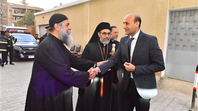 محافظ أسيوط يشهد إفطارًا جماعيًا بمطرانية الأقباط الكاثوليك