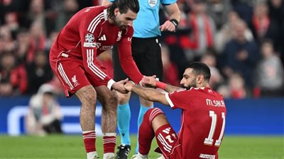 قلق في ليفربول.. سلوت يكشف كواليس إصابة محمد صلاح في مباراة غلطة سراي